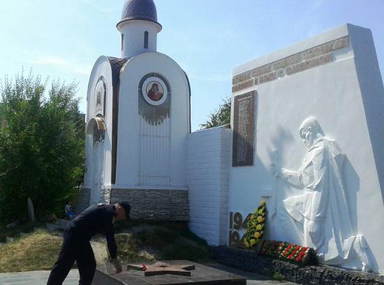 В Тюменской области в рамках всероссийской ведомственной акции сотрудники Росгвардии почтили память земляков-фронтовиков