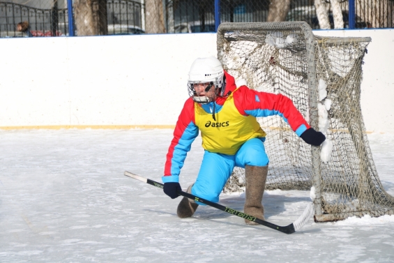 В феврале закаляемся, играем в хоккей и готовимся к выполнению нормативов ГТО