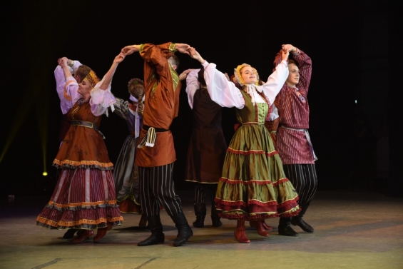 Рекордное количество коллективов представят Тюменскую область на Всероссийском фестивале народного танца «Уральский перепляс»